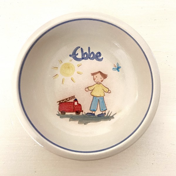 Kinderschale Junge mit Feuerwehr, mit Namen