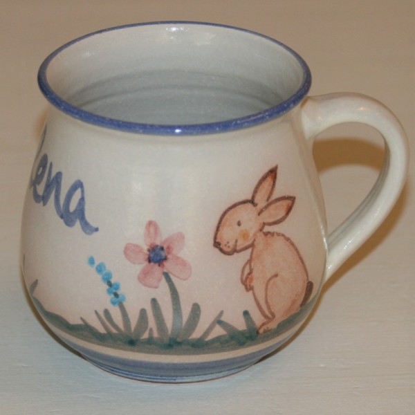 Kindertasse A mit Hase, mit Namen