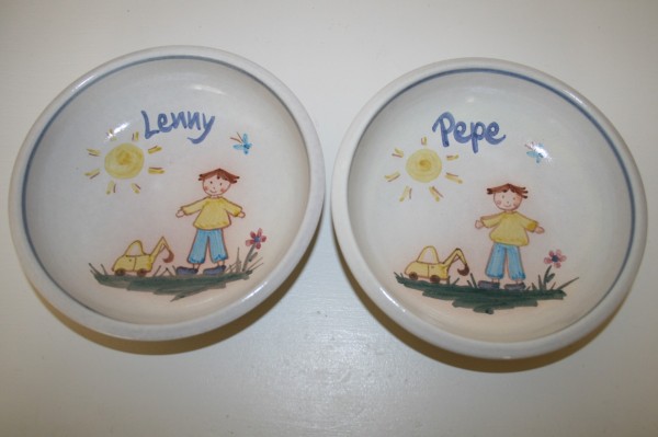 Kinderschale Junge mit Bagger, mit Namen