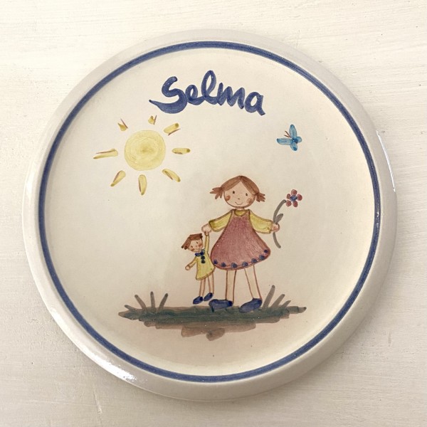 Kinderteller Mädchen mit Puppe, mit Namen