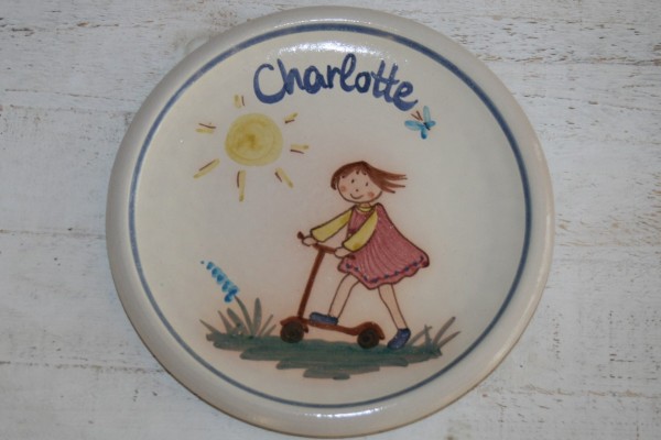 Kinderteller Mädchen mit Roller, mit Namen