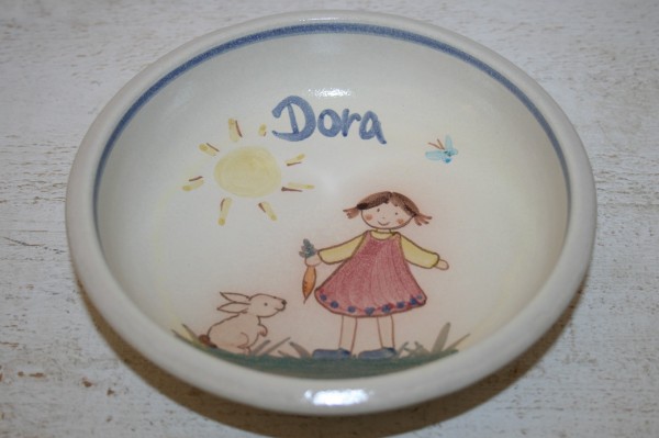Kinderschale Mädchen mit Hase, mit Namen